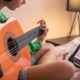 aprender a tocar la guitarra española