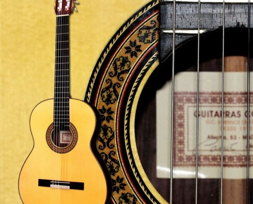 guitarra flamenca de alta calidad