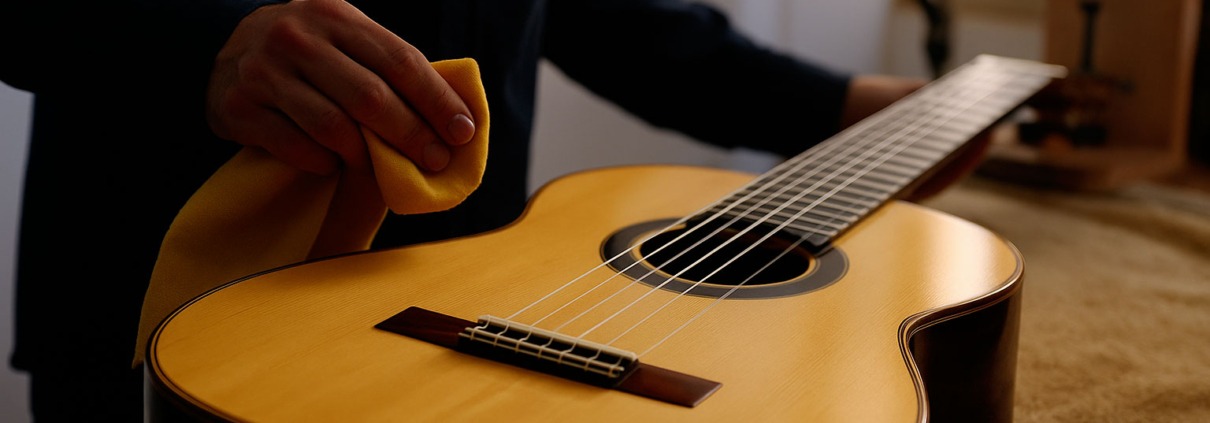cómo cuidar tu guitarra española